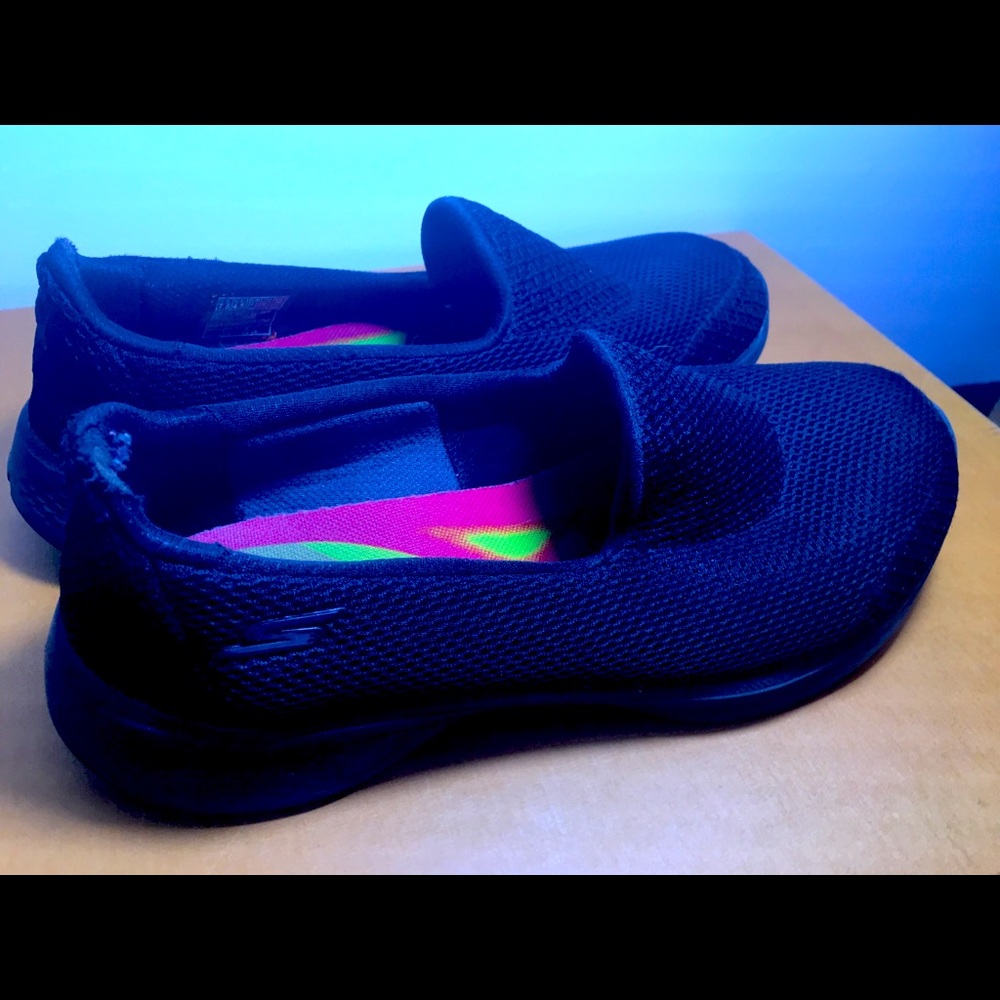 Sketchers Goga Max Mesh Shoes in Black